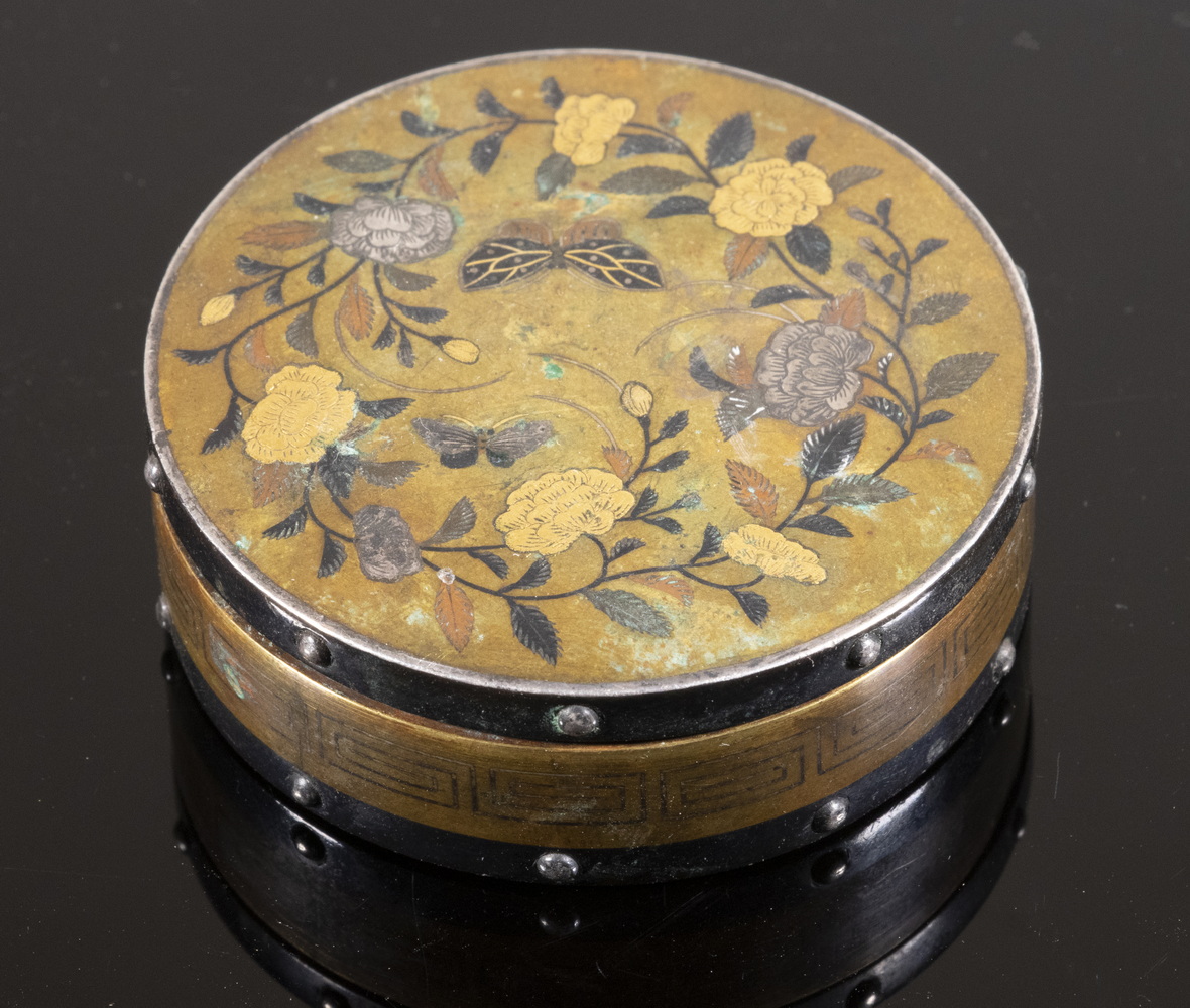 Appraisal: JAPANESE MIXED METAL SNUFF BOX Exquisitely Crafted Meji Period Bronze