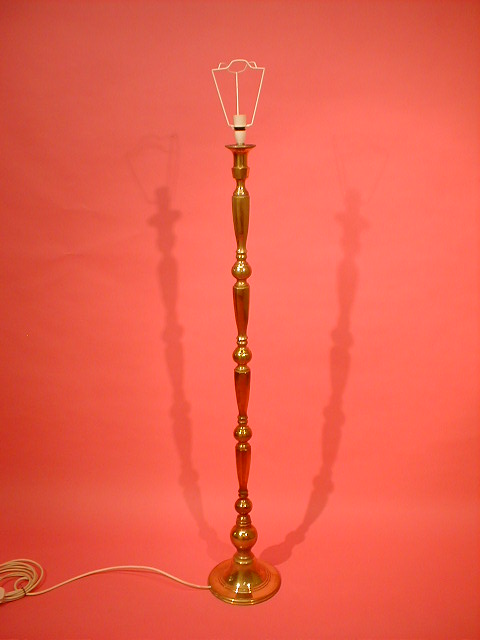 Appraisal: A brass standard lamp