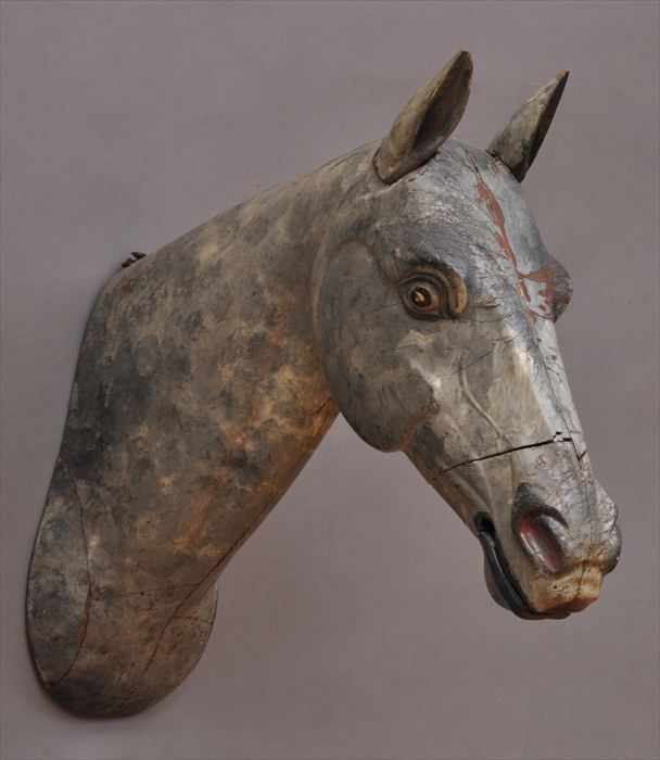 Appraisal: CARVED AND PAINTED WOOD HORSE HEAD WALL MOUNT Facing forward