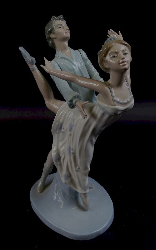 Appraisal: Lladro Dancing on a Cloud Ballet Couple Mint NAO Lladro