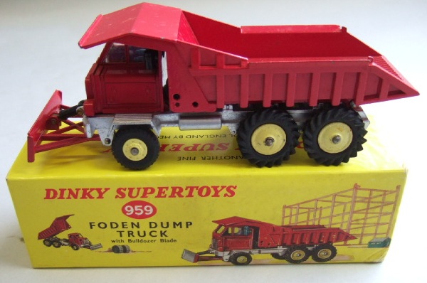 Appraisal: A Dinky foden dump truck boxed