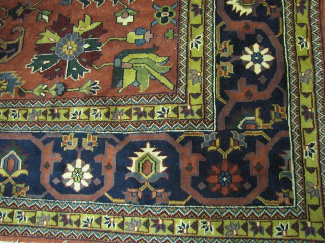 Appraisal: Contemporary Oriental rug ' x ' Turkish Shirvan hand-knotted natural