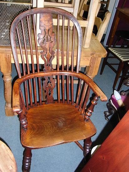 Appraisal: A TH CENTURY YEW AND ELM WINDSOR ARMCHAIR with splat