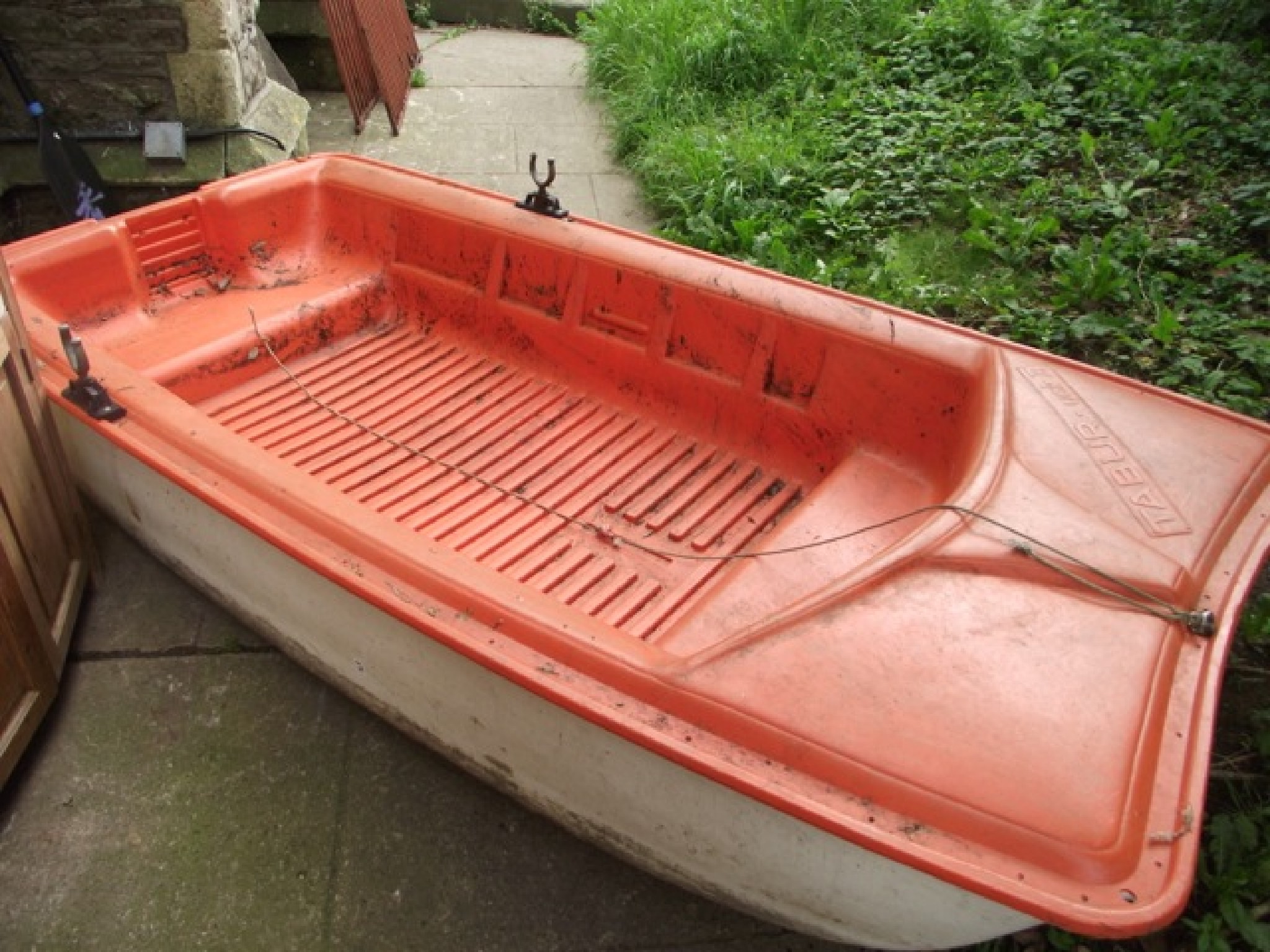 Appraisal: A Tabur-YakII moulded plastic and fibreglass dinghy