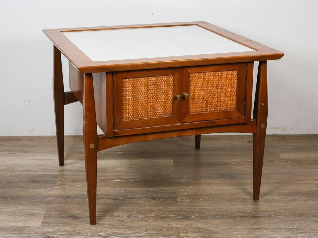 Appraisal: Paul McCobb American - style mid century modern end table