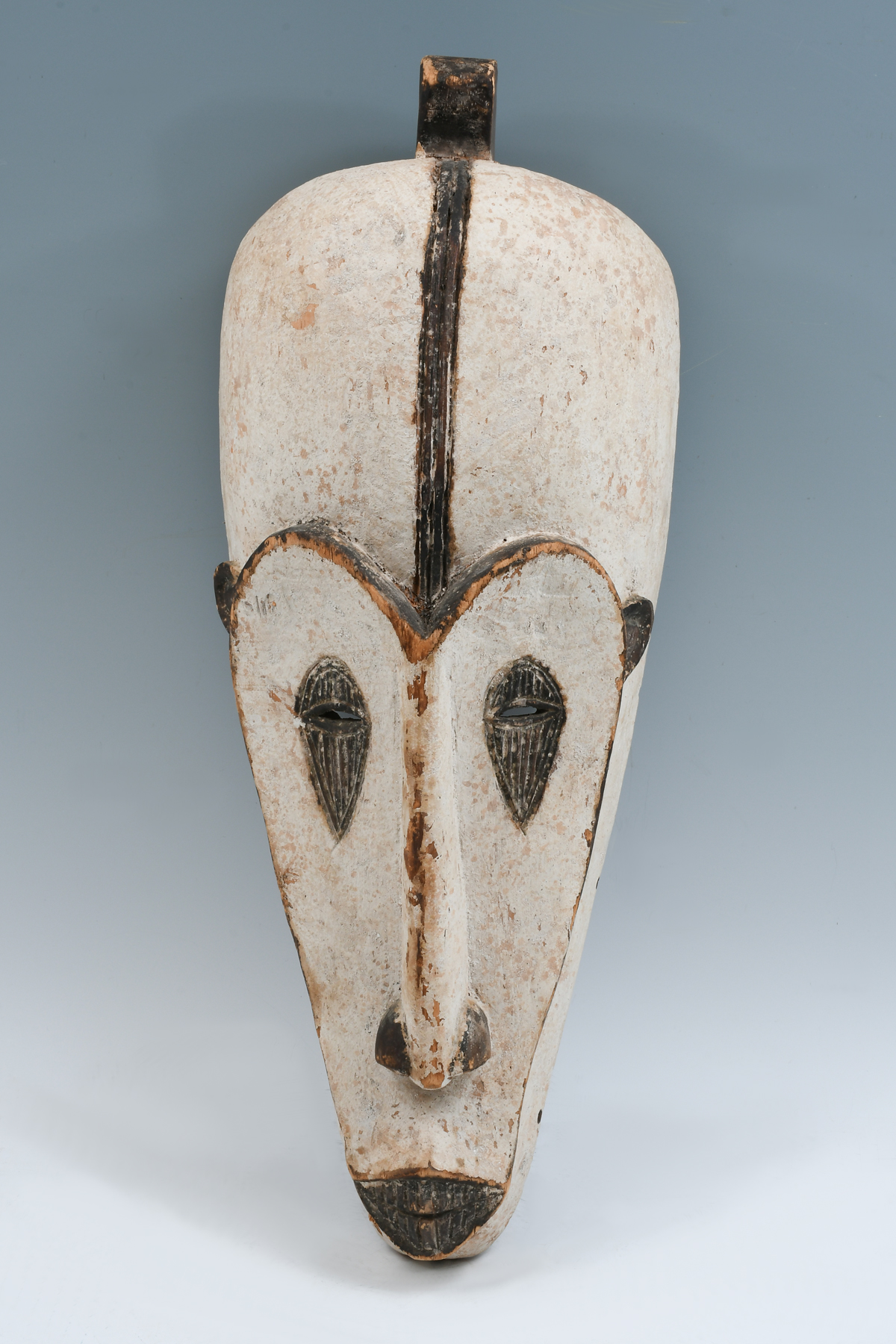 Appraisal: CARVED SHI TRIBE AFRICAN MASK The Shi are a Bantu