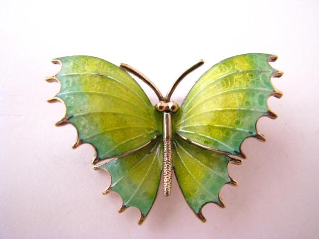 Appraisal: K yellow gold enameled butterfly pin