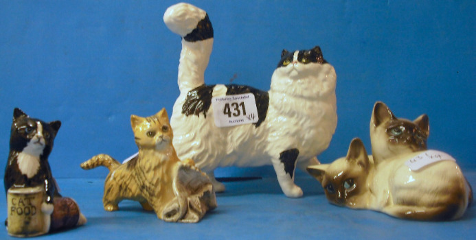 Appraisal: Royal Doulton model of Cat 'In the News' DA Model