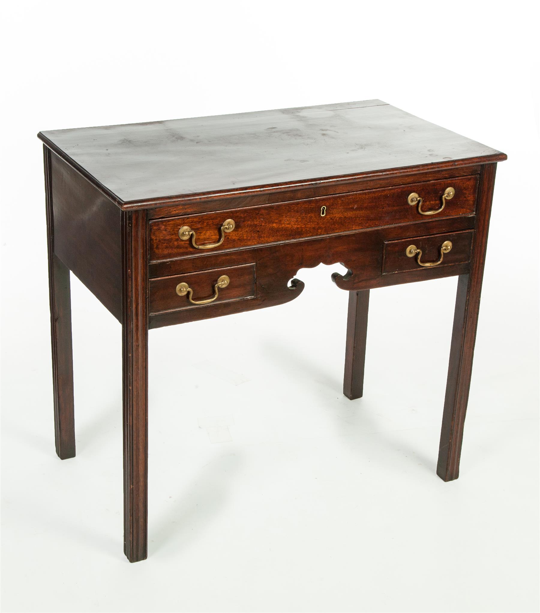 Appraisal: CHIPPENDALE DRESSING TABLE England ca Mahogany with oak secondary Routed