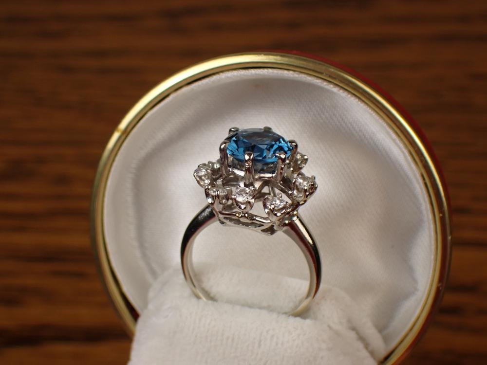 Appraisal: BLUE SPINEL DIAMOND AND FOURTEEN KARAT GOLD RING The k