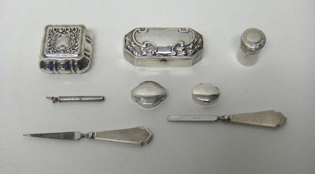 Appraisal: Mostly silver and silver mounted wares comprising a hinge lidded