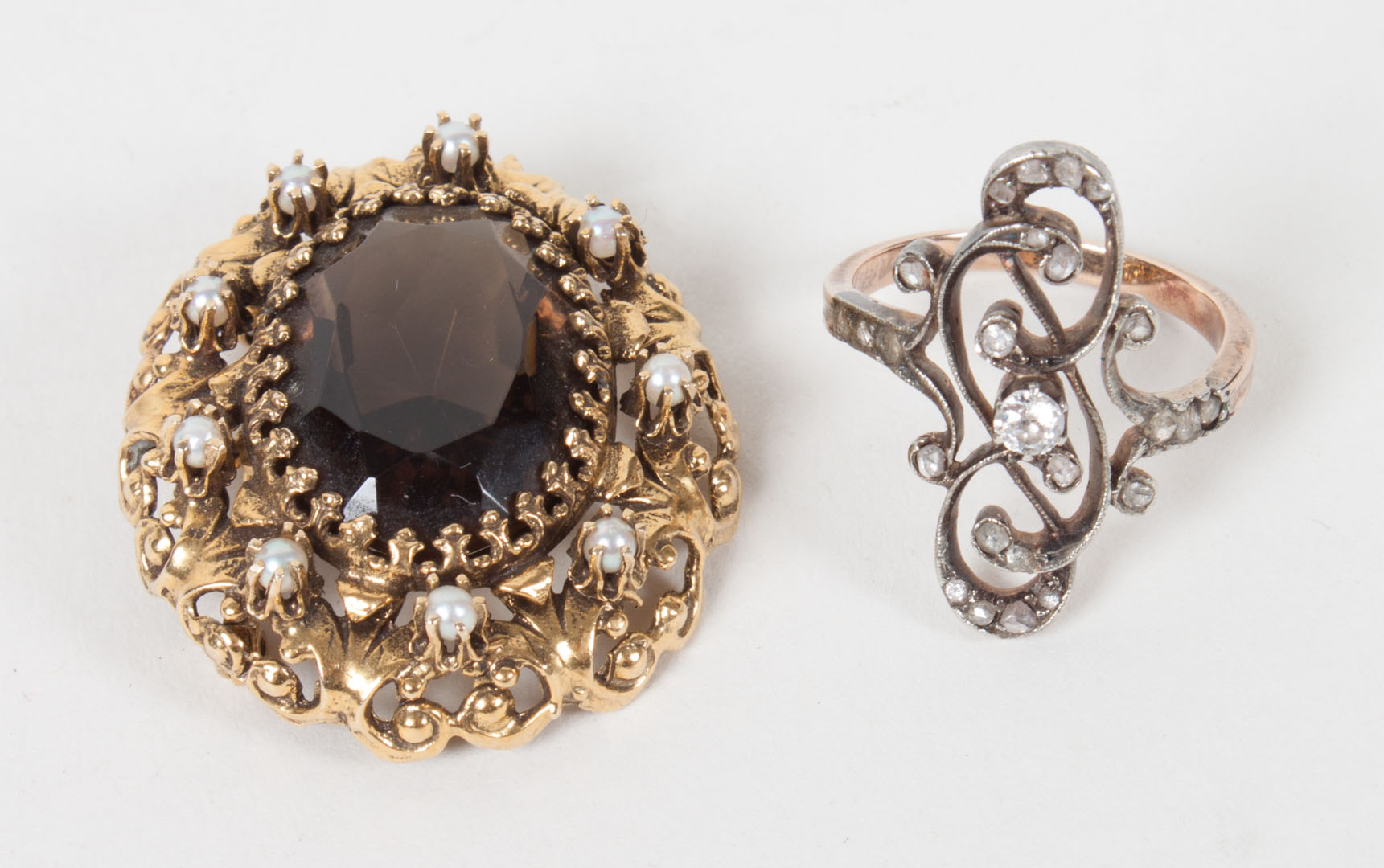 Appraisal: Victorian K gold brooch and diamond ring smoky quartz brooch