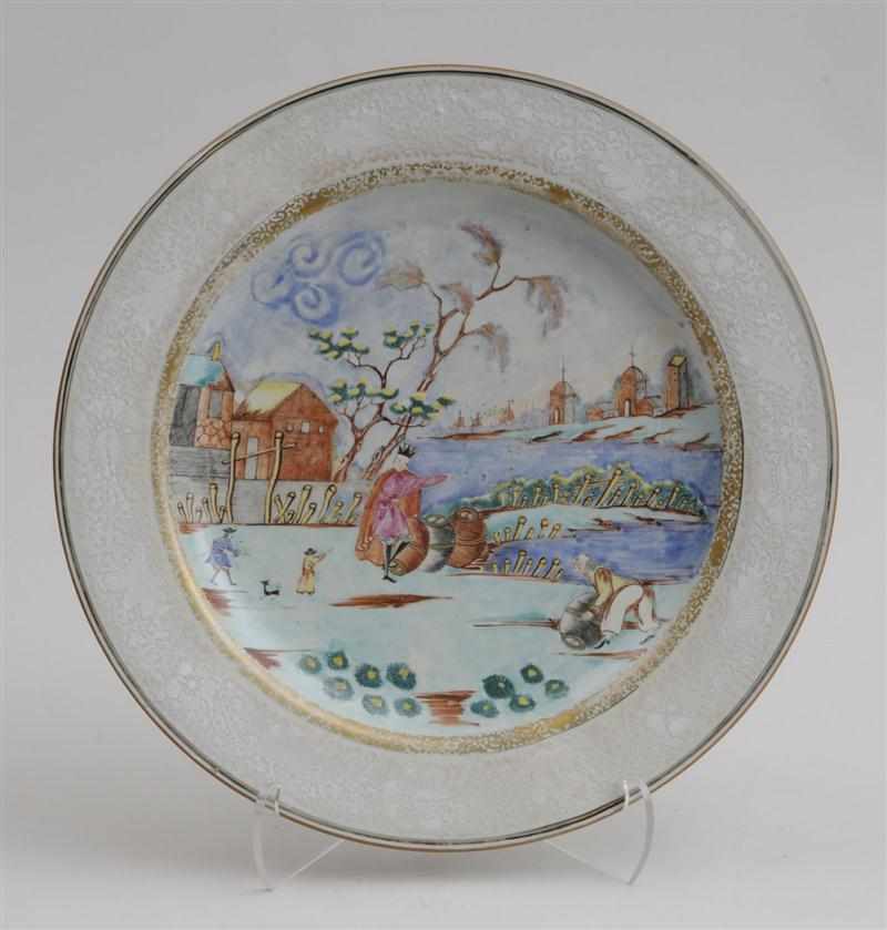 Appraisal: CHINESE EXPORT PORCELAIN FAMILLE ROSE CHARGER WITH EUROPEAN SUBJECT Showing