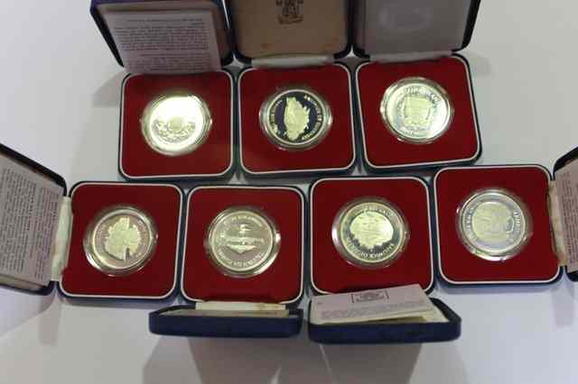 Appraisal: A COLLECTION OF SEVEN SILVER PROOF COINS dated Guernsey Falkland