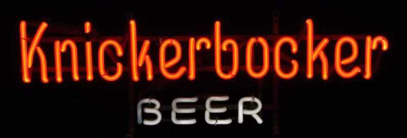 Appraisal: Knickerbocker Beer Neon Sign Description s Jacob Ruppert Brewing Company