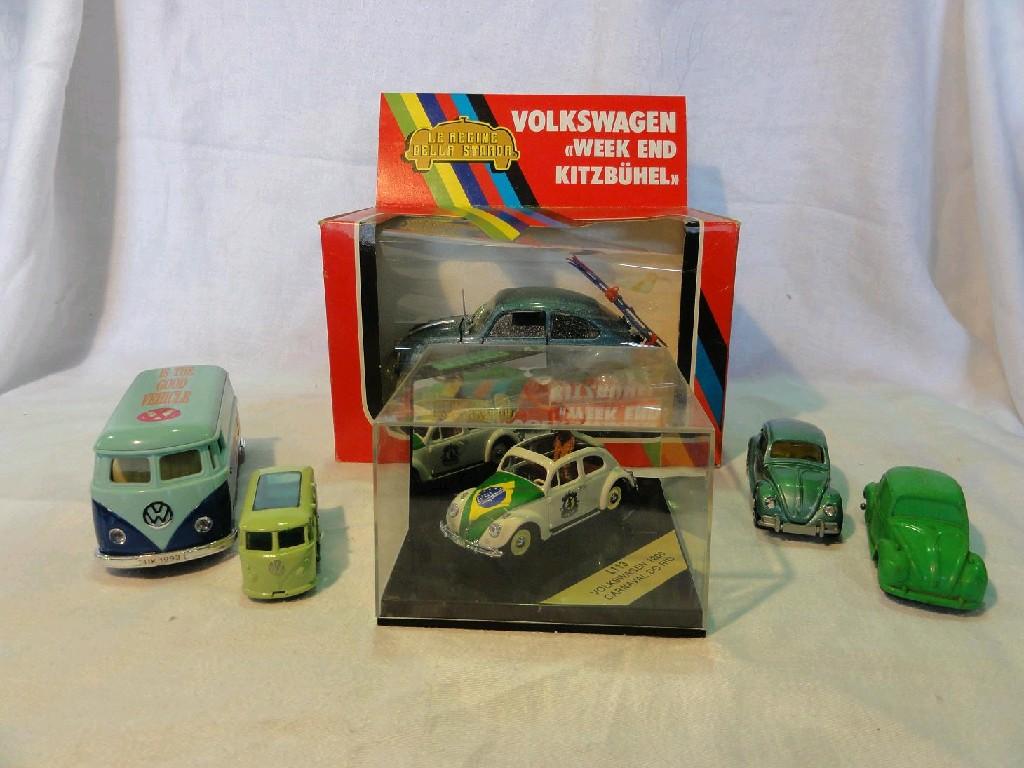 Appraisal: A large collection of toys exclusively of Volkswagen Beetles camper