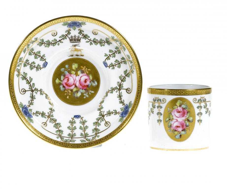 Appraisal: A ROYAL CROWN DERBY CRESTED COFFEE CAN AND TREMBLEUSE STAND