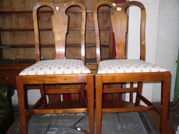 Appraisal: A set of six mahogany framed dining chairs