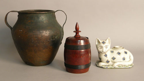 Appraisal: Eagle hooked rug an earthenware cat inkwell lidded canister and