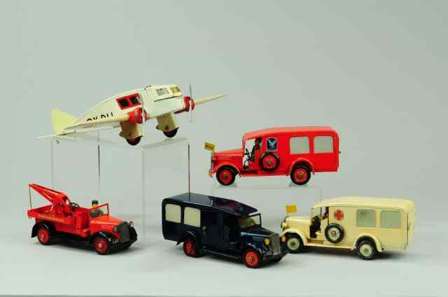 Appraisal: TEKNO TOY LOT Denmark lithographed tin includes medical plane done