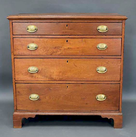 Appraisal: Early Walnut -Drawer Chippendale Chest Early Walnut -Drawer Chippendale Chest