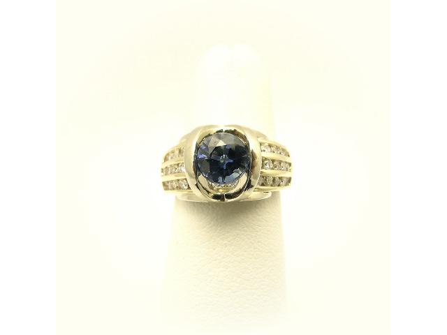 Appraisal: Lady's K yellow gold sapphire and diamond ring with ct