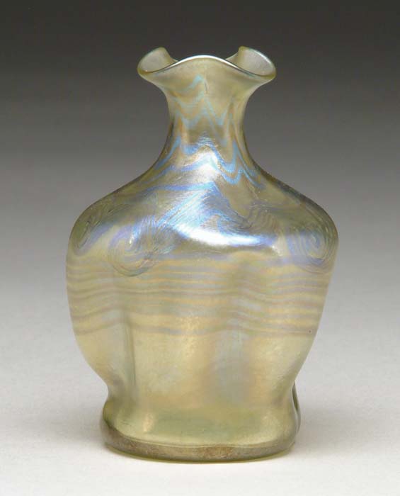 Appraisal: TIFFANY STUDIOS DECORATED CABINET VASE This lovely little vase has