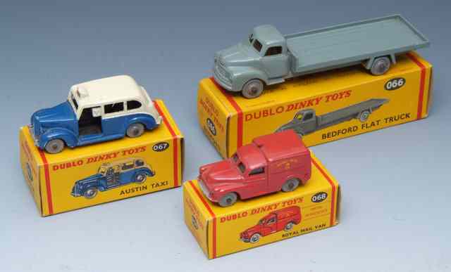 Appraisal: A DUBLO DINKY TOYS BEDFORD FLAT TRUCK No together with