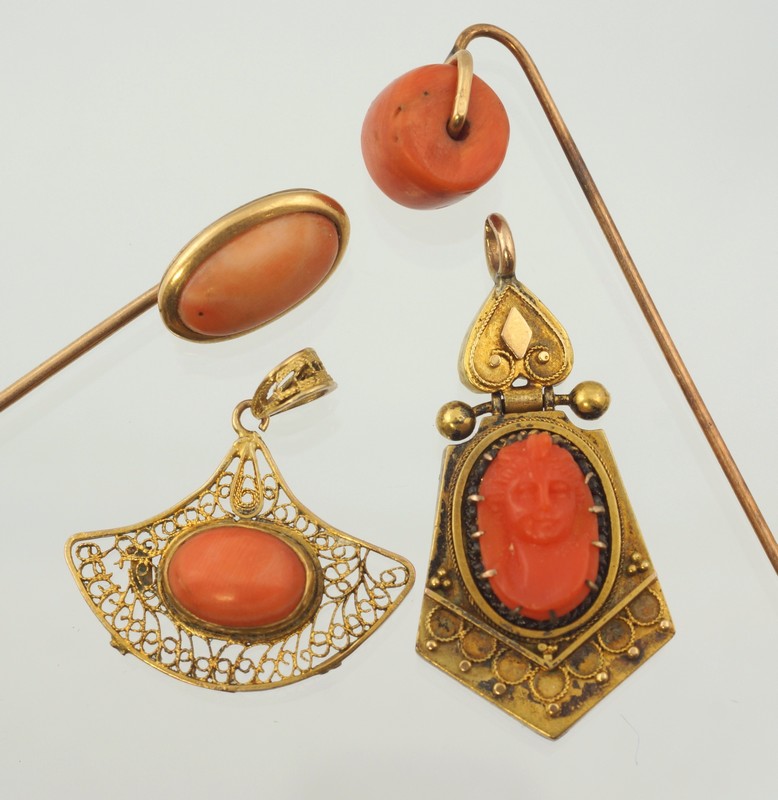 Appraisal: unmarked YG coral Etruscan pendants with carved cameo with unmarked