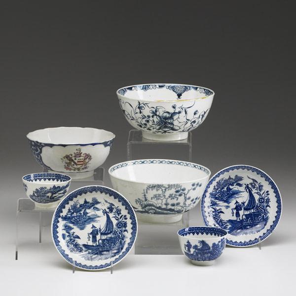 Appraisal: WORCESTER Seven Dr Wall pieces include three bowls and two