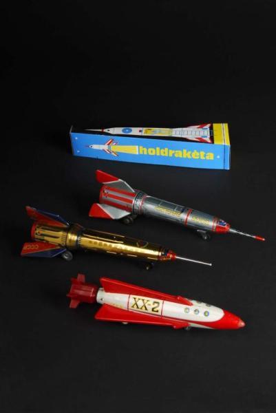 Appraisal: Lot of Space Rocket Toys Description Japanese Includes one Moon