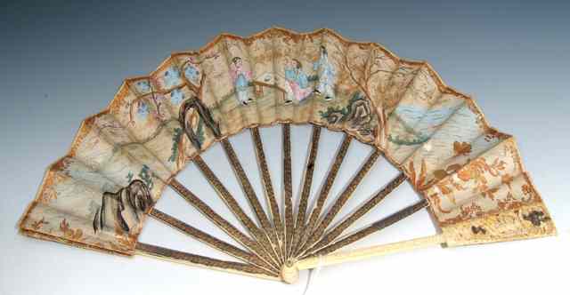 Appraisal: A TH CENTURY CHINESE FAN with pierced and carved ivory