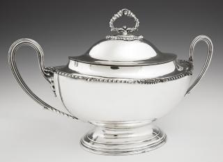 Appraisal: Silverplated Tureen th c by Elkington Silverplated Tureen th c