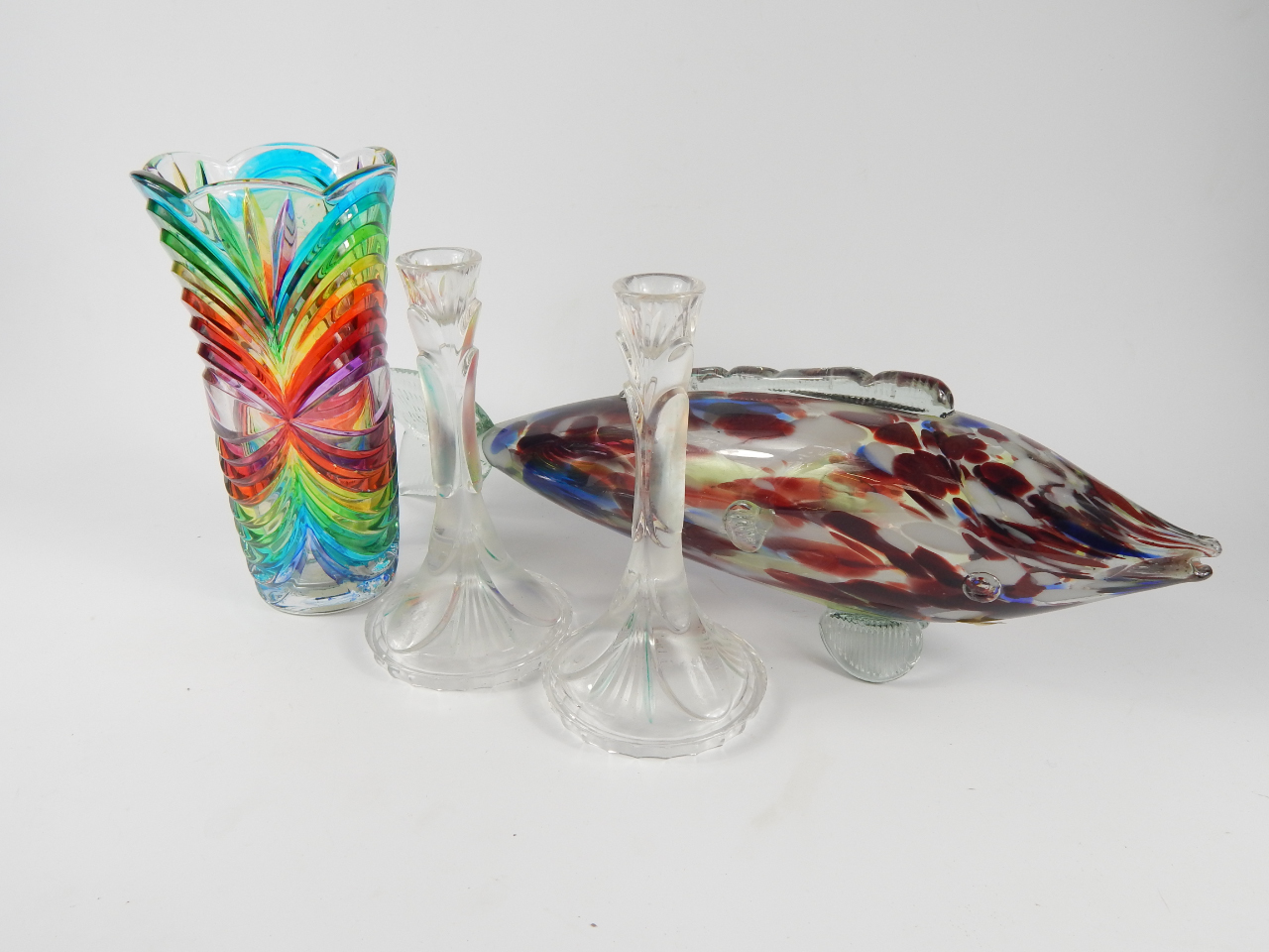 Appraisal: A Due Zeta cut glass rainbow coloured vase cm high