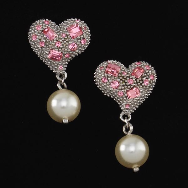 Appraisal: MIU MIU HEART EARRINGS x Miu Miu heart shaped silver