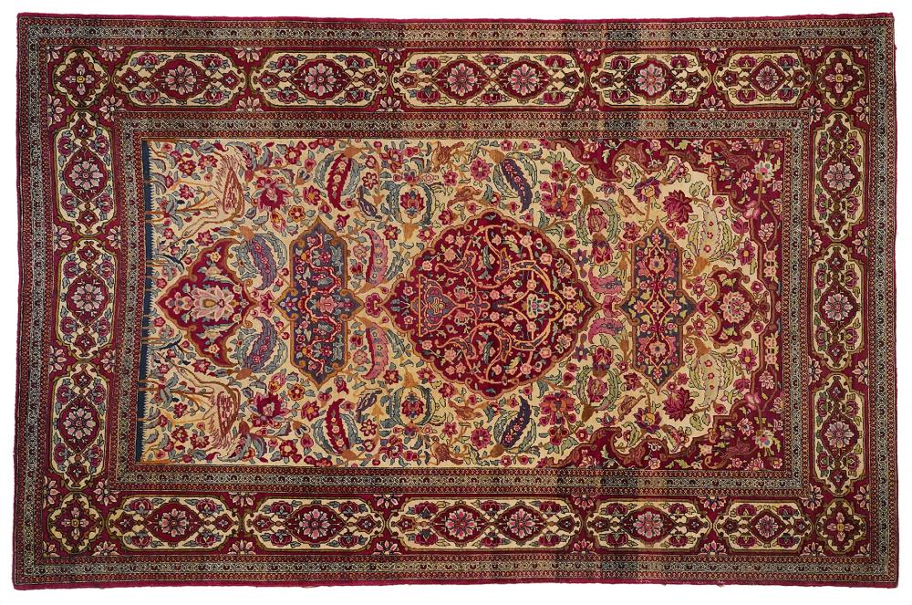 Appraisal: ISFAHAN PERSIAN CARPETIsfahan Persian carpet with central medallion design main