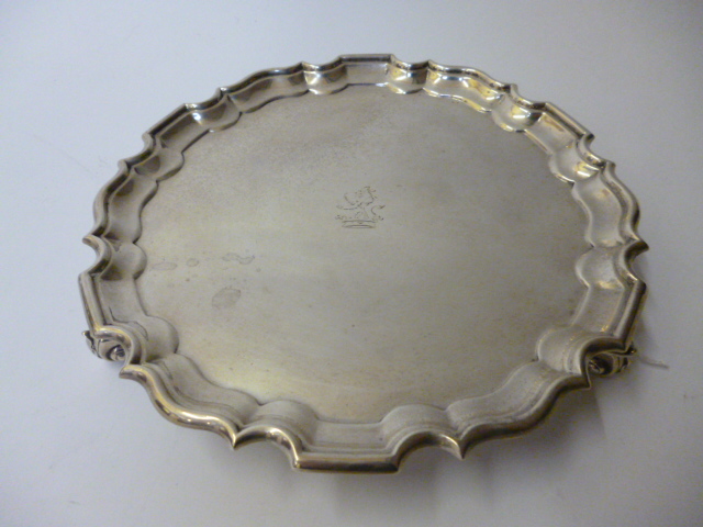 Appraisal: AN EDWARDIAN WAITER makers Goldsmiths Silversmiths Co London of circular