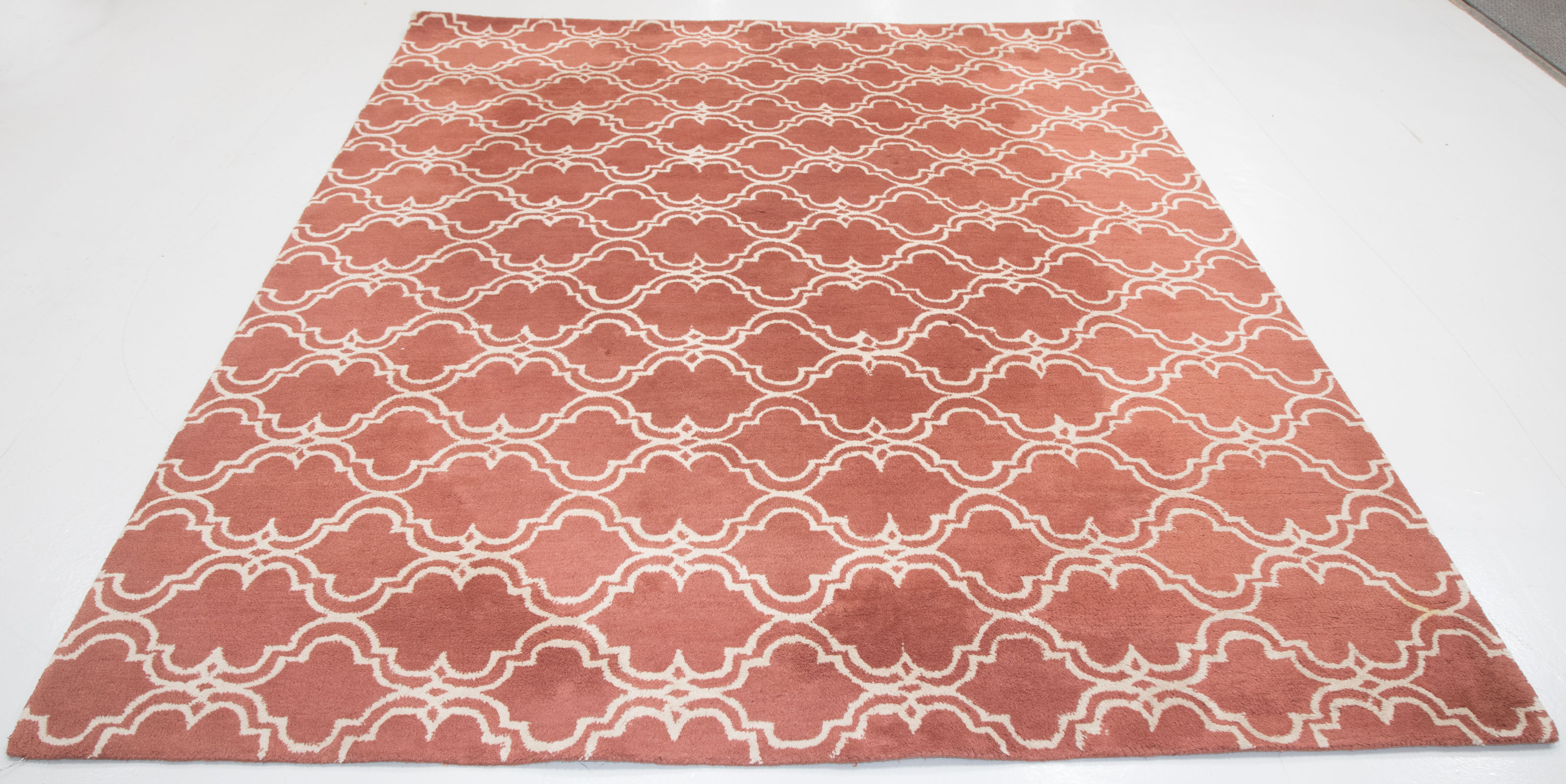 Appraisal: GEOMETRIC DESIGN RUG X Modern hand-tufted wool pile