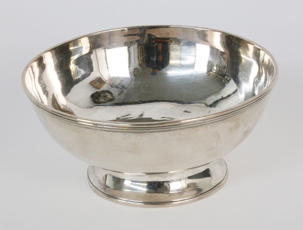 Appraisal: Victorian Sterling Silver Bowl London Victorian Sterling Silver Bowl London