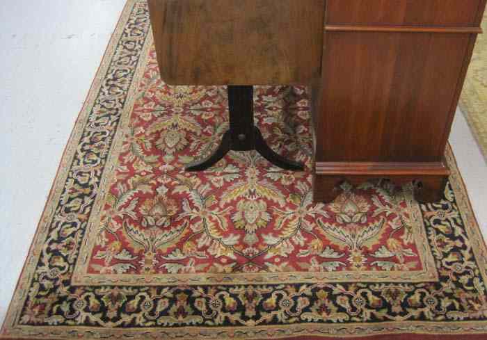 Appraisal: HAND KNOTTED ORIENTAL AREA RUG Indo-Jaipur overall leaf and vine