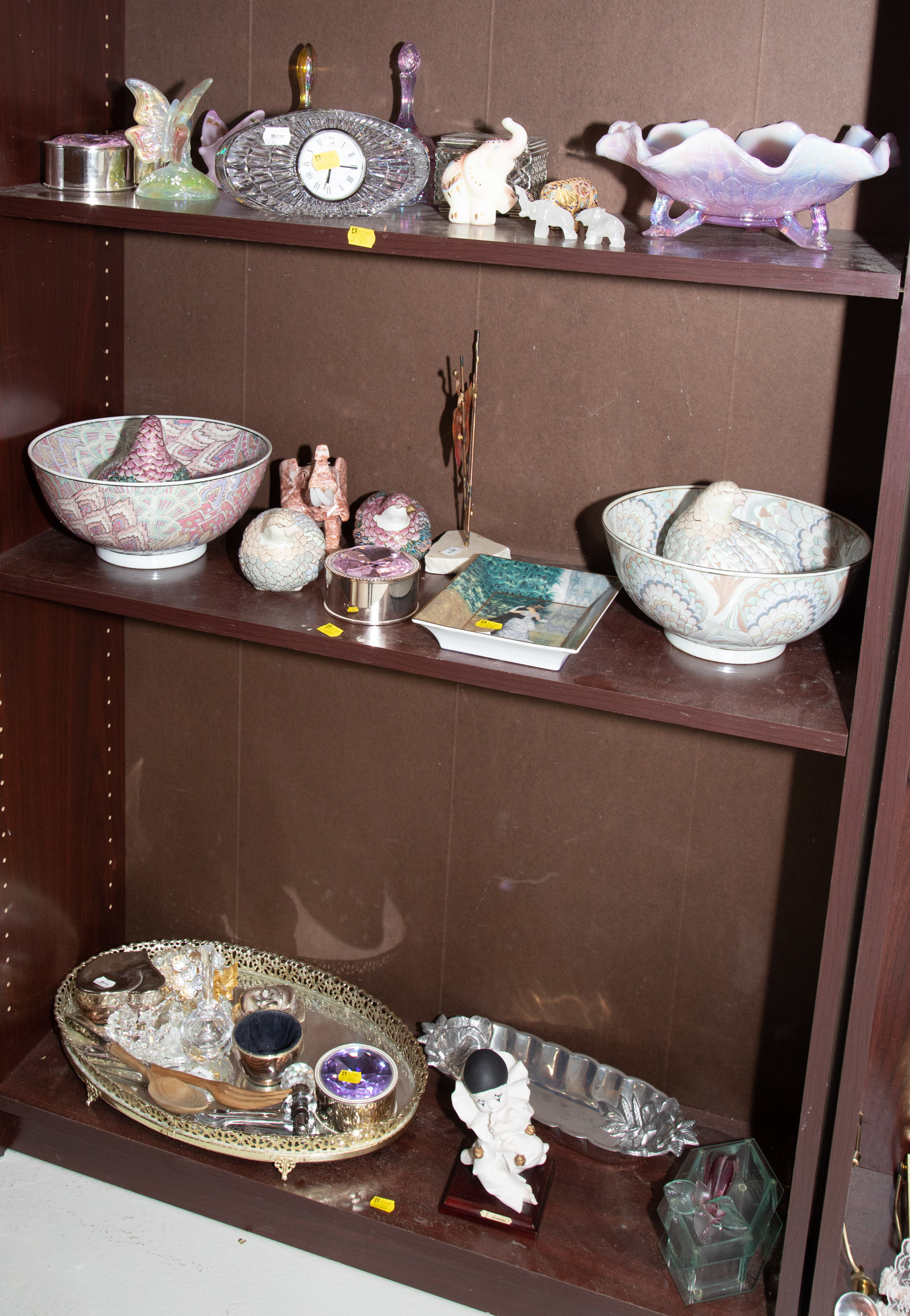 Appraisal: SELECTION OF DECORATIVE ITEMS Including iridescent glass contemporary Chinese porcelain