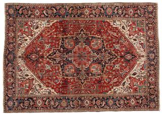 Appraisal: A large Heriz variety Persian rug First half th century