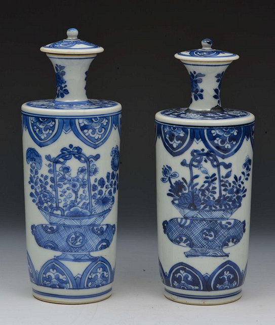 Appraisal: A PAIR OF CHINESE BLUE AND WHITE PORCELAIN CYLINDRICAL VASES