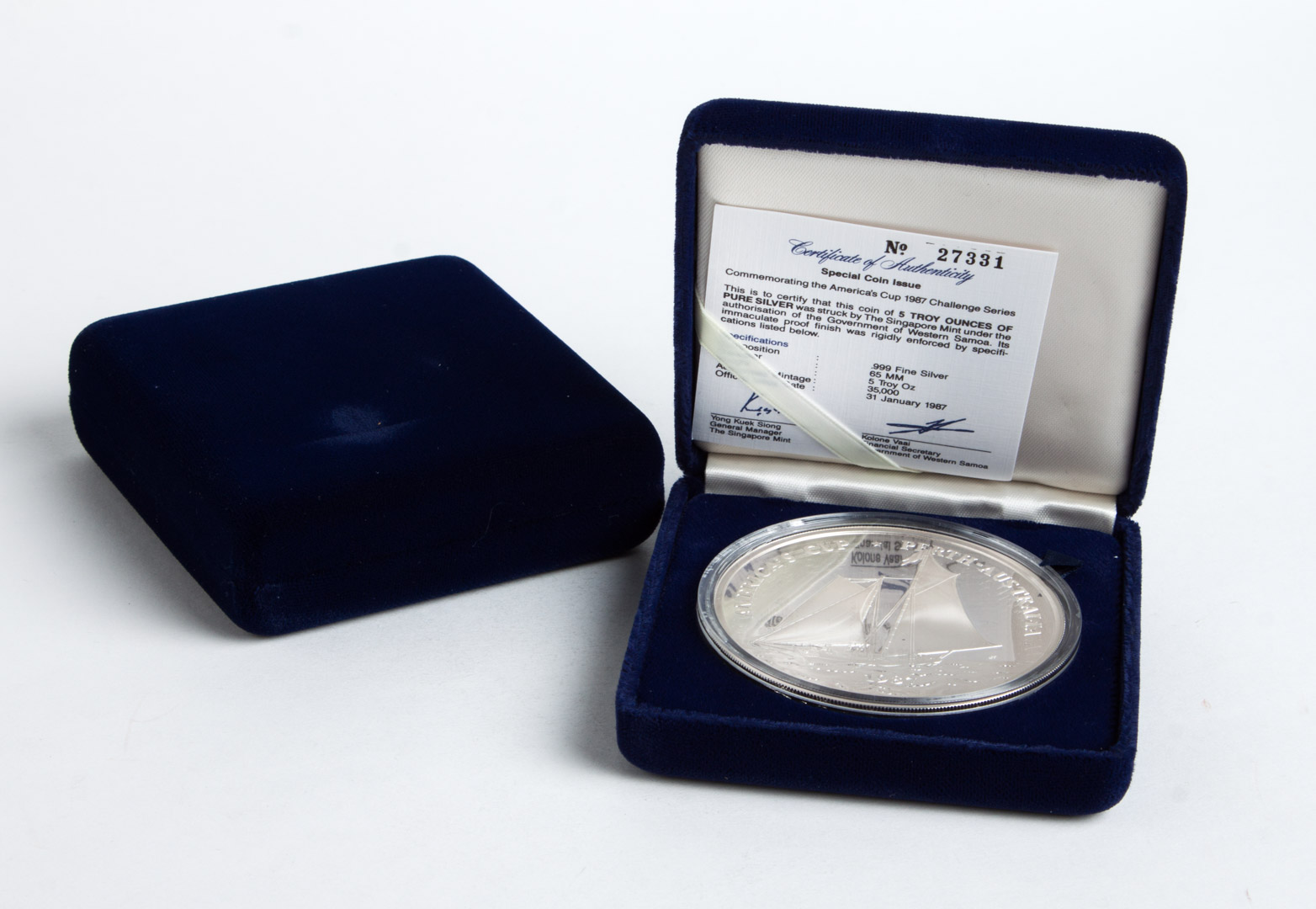 Appraisal: Two Samoa America's Cup silver bullion coins Proof in original