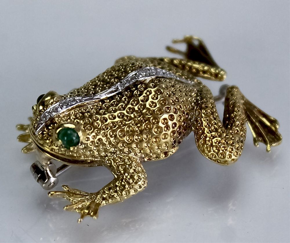 Appraisal: Whimsical k Diamond Emerald Frog Brooch Pin Whimsical diamond and