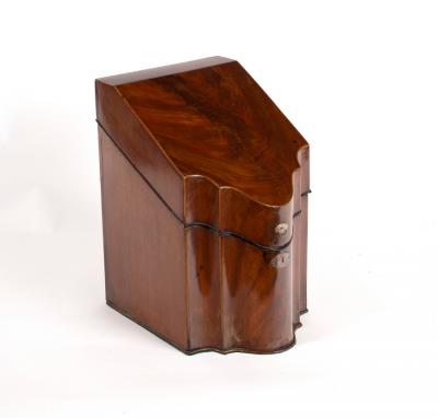 Appraisal: An early th Century mahogany knife box with serpentine front