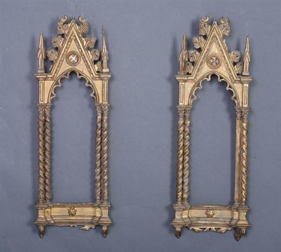 Appraisal: PAIR FLORENTINE CARVED GILTWOOD FRAMES early th century Carved to