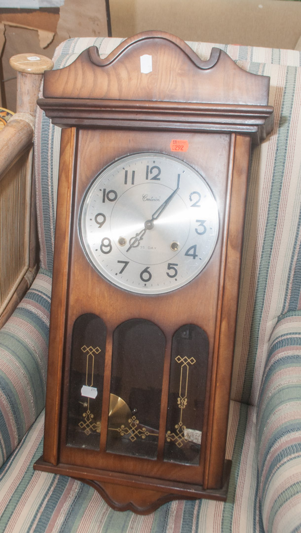 Appraisal: Traditional style wall clock Undernumber