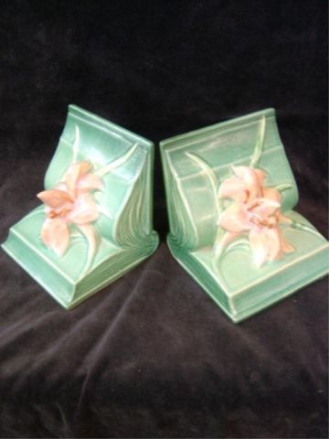 Appraisal: PR ROSEVILLE BOOKENDS -