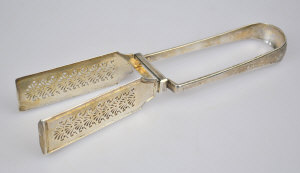 Appraisal: A pair of George IV silver asparagus tongs with pierced